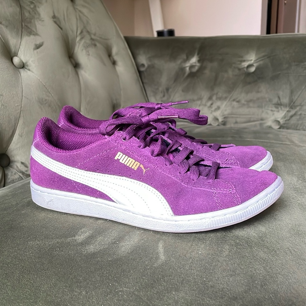 Puma Classic Tennis Shoes - Suede